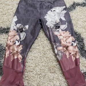Floral workout pants by Carrie Underwood